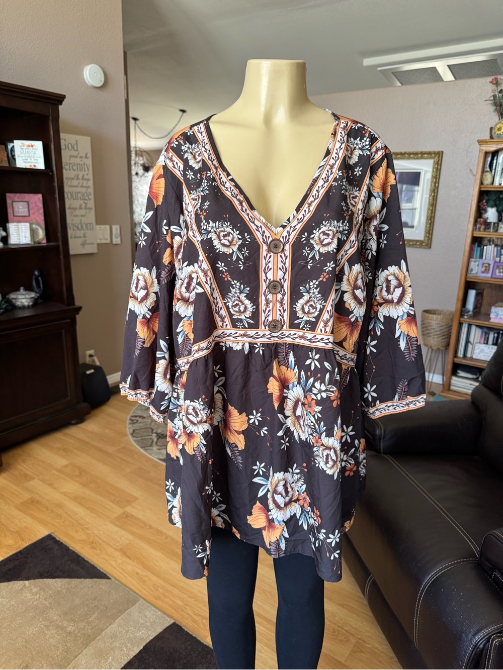 BloomChic brown floral V-neck tunic w/orange accents- size 22/24